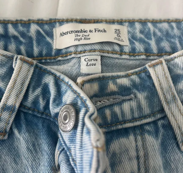 Abercrombie And Fitch Dad Jeans - Image 3