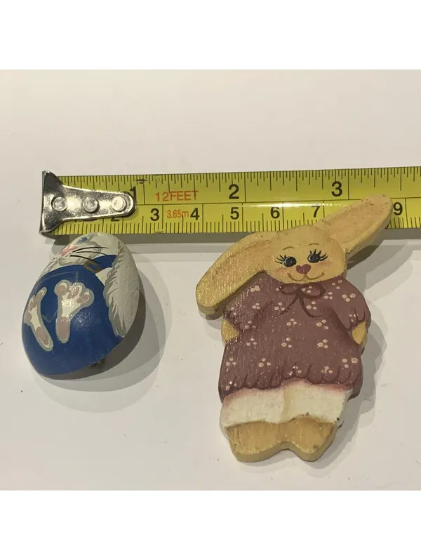 Lot Of 2 Costume Jewelry Brooches Pins Hand Painted Wood Easter Bunnies / Egg - Image 7