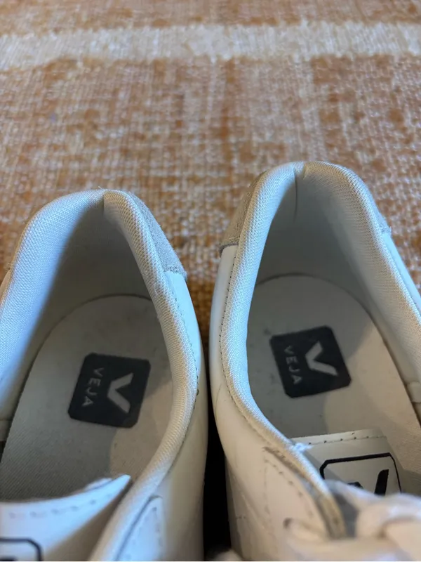 Veja Esplar sneakers in white - Image 8