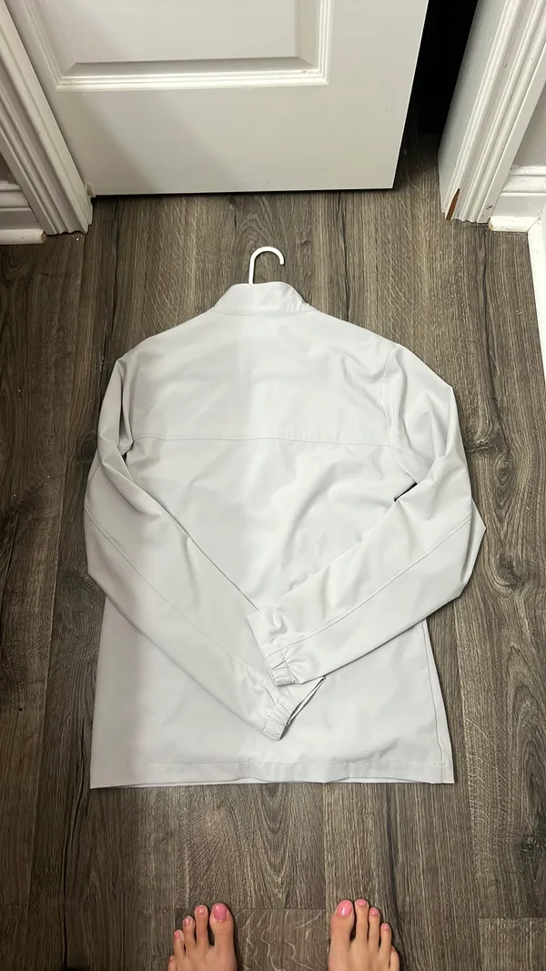Men’s Travis Mathew quarter-zip - Image 4