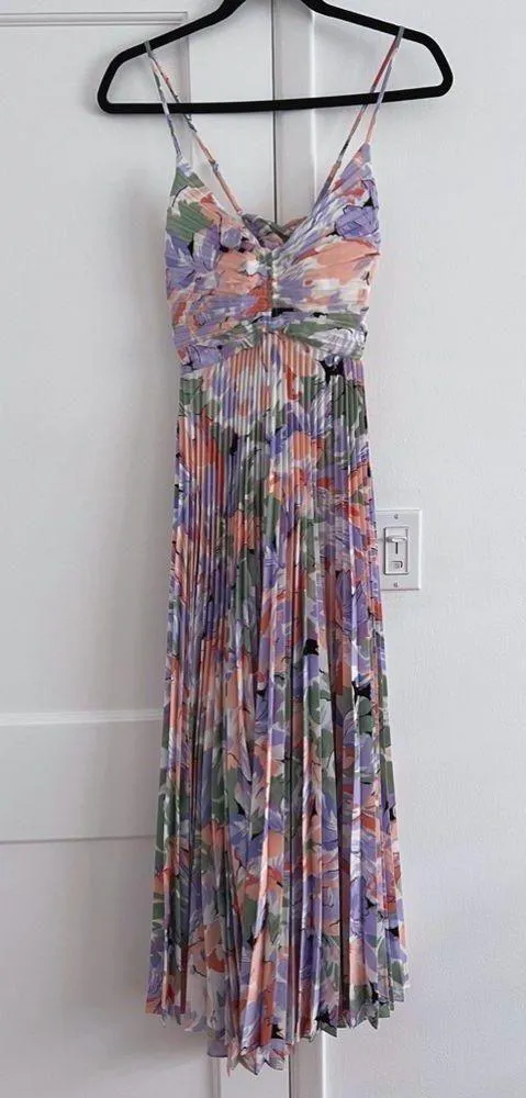ASTR the label BLYTHE FLORAL PLISSE MIDI DRESS - Image 6