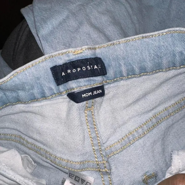 Aeropostale Women's Blue Jeans - Image 4