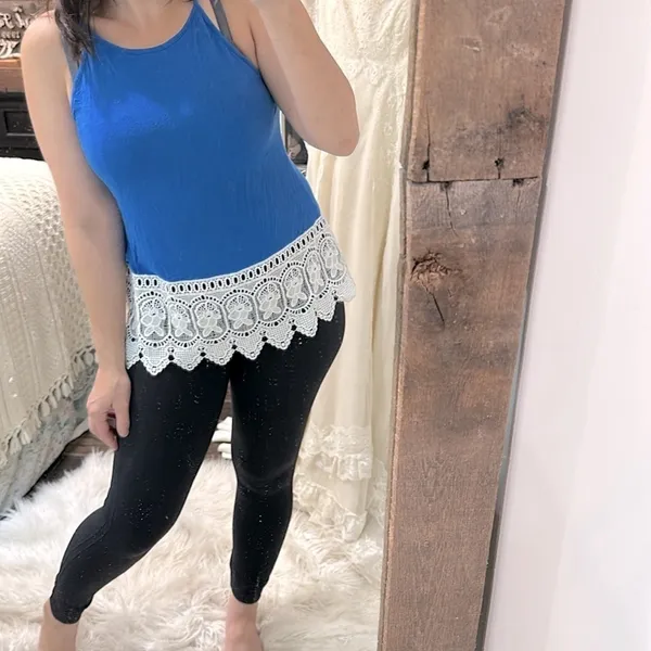 Wishful Park Blue Top with lace hem size medium - Image 3