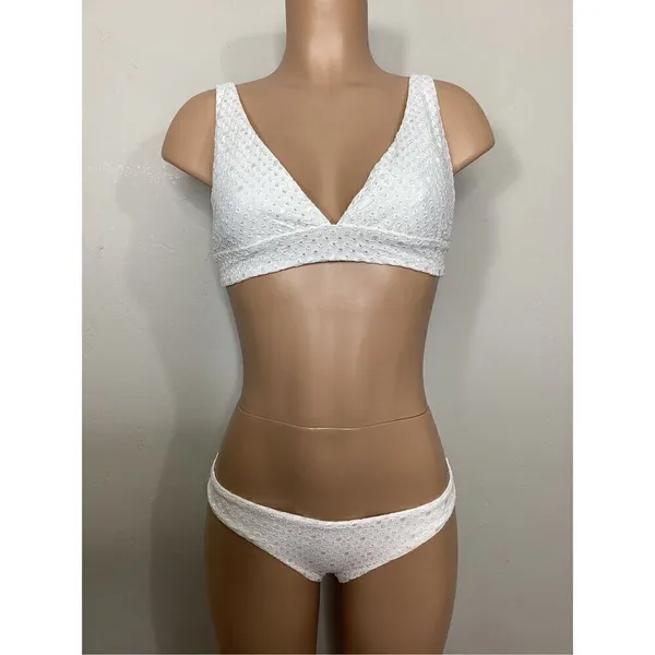 New. Pilyq white bikini set. S-bottom/D-cup top. Retails $149 - Image 6