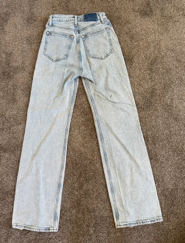 Abercrombie Curve Love 90s Relaxed Jean - Image 2