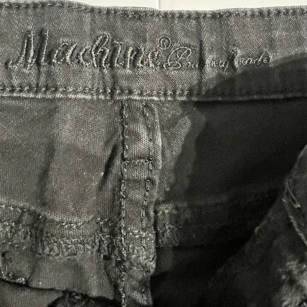Machine Nouvelle Mode Black Denim Shorts Frayed Hems Size 28 USA Medium - Image 7
