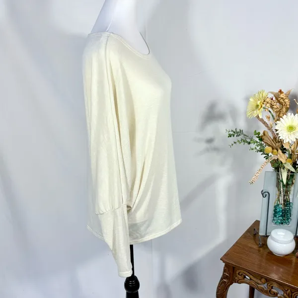 Andree by Unit Cream Batwing Sleeve Slub Textured Top Sz Large 💚 - Image 4