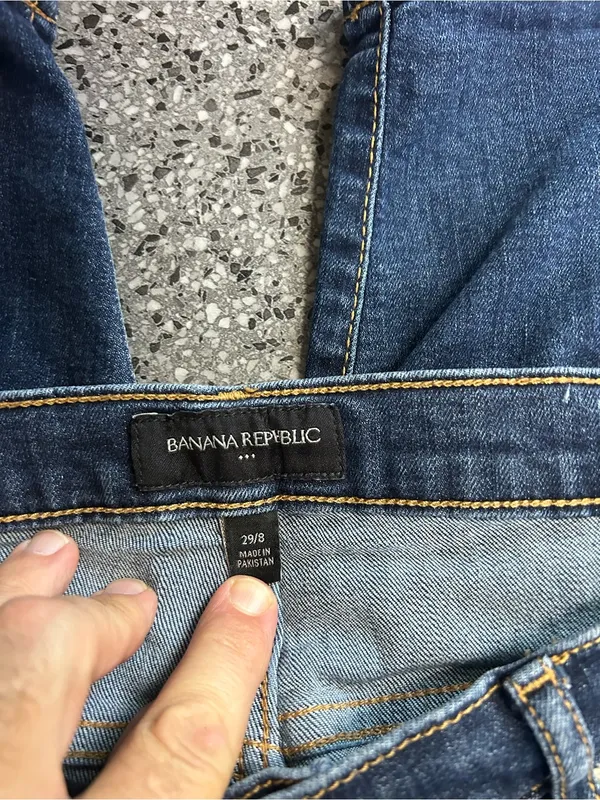 Banana Republic Women's Dark Indigo Denim Bermuda Shorts - Image 4