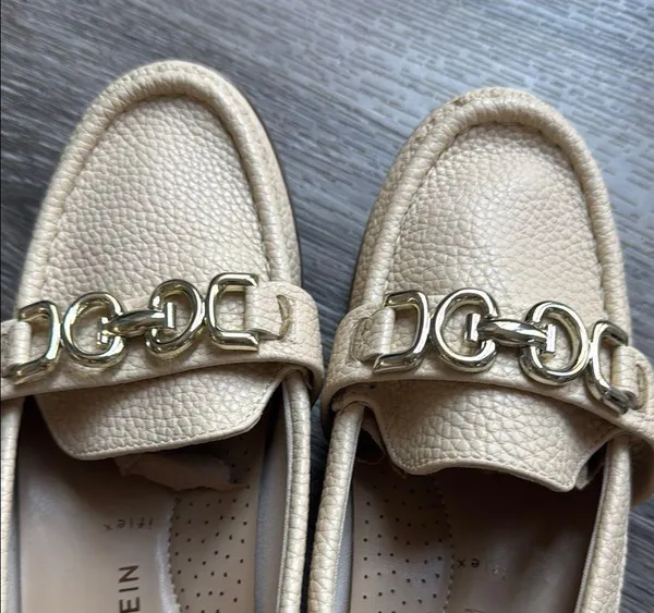 Anne Klein Cream Loafer Women’s Business Casual Flats with Gold Chain Pebbled - Image 5