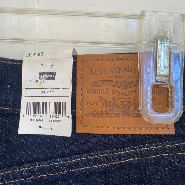 NWT Levi's 728 High Rise Wide Leg Jeans Size 29x32 Dark Wash Loose Baggy - Image 4