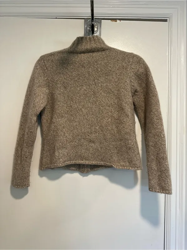 LL Bean Lambswool Angora Blend Oatmeal Sz:M Full Zip Cardigan Sweater Mock Neck. - Image 2