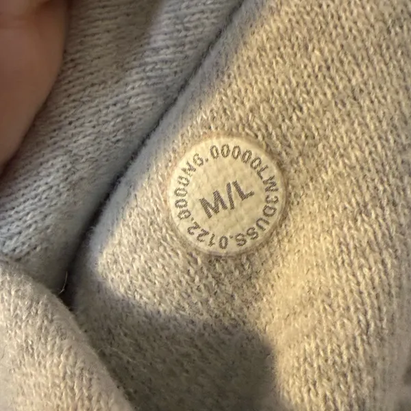 Lululemon Scuba Half-Zip Hoodie in heathered light grey - Image 4