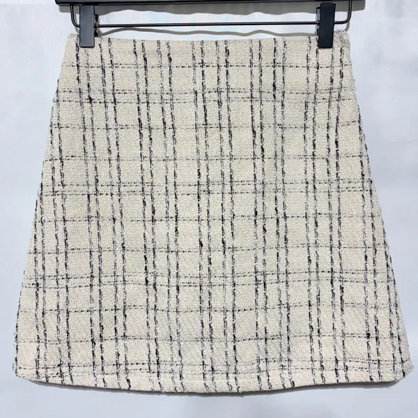 Princess Polly Tweed Mini Skirt Caroline Ivory Black Size 4 - Image 3