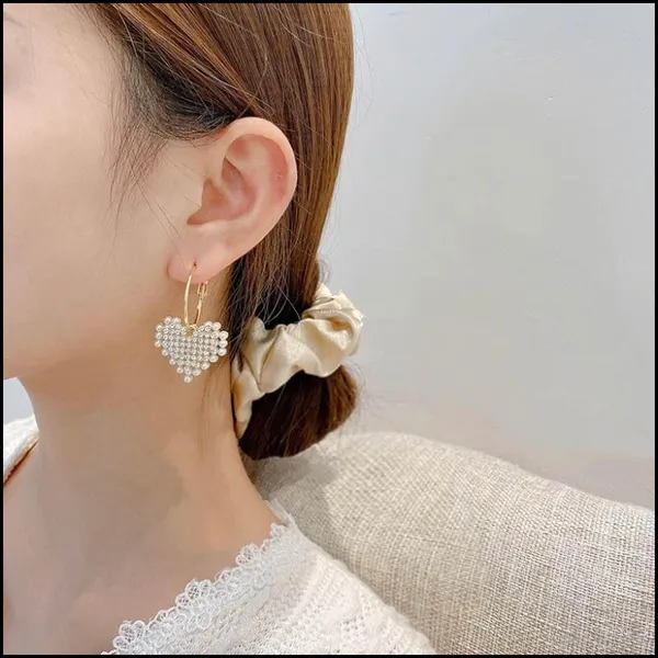 Women's Sweet Love Heart Pearl Dangle Drop Earrings - Image 5