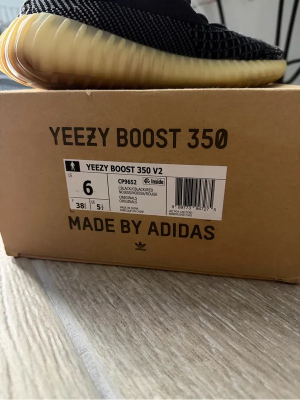 Adidas Yeezy Boost 350 V2 'Carbon' - Image 7