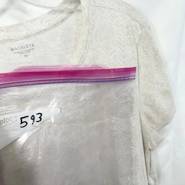 Athleta XL Top Short Sleeve Cotton Snakeskin White Cream Boxy Layering Base 593 - Image 11