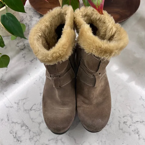 Josef Seibel Womens Brown Suede Faux Fur Ankle Boots Size 40 Buckle Strap Zip Up - Image 5