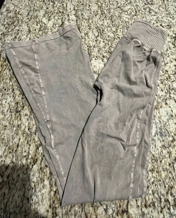 Movement Good Karma Flare Leggings - Image 6