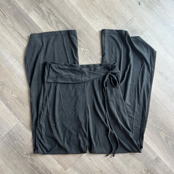 Motel Rocks Donata Trouser In Black With Belt - Image 3