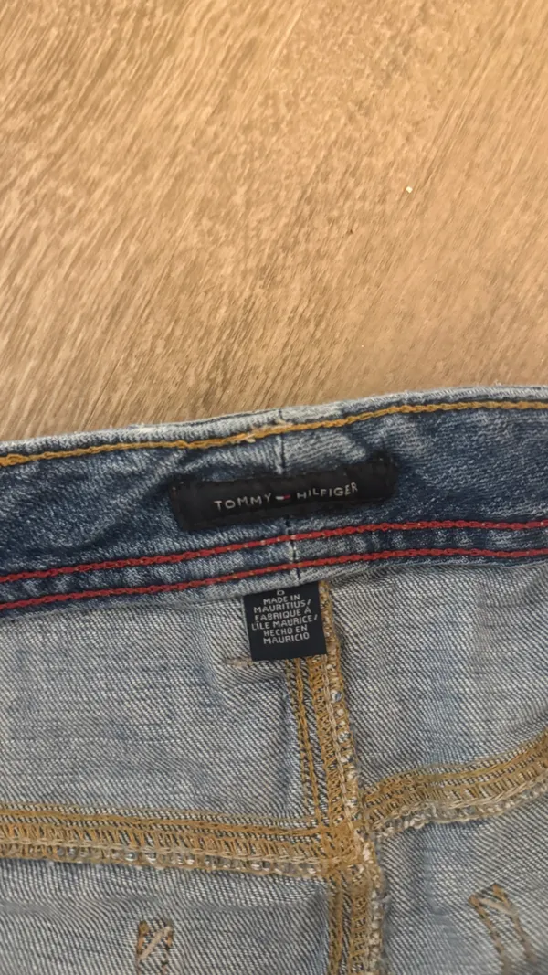 Tommy Hilfiger Jorts  - Image 3