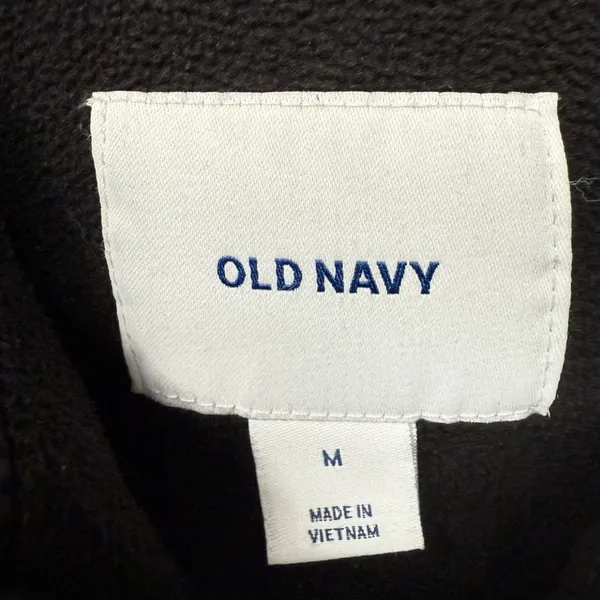 Old Navy Women's Black Puffer Vest - Image 4