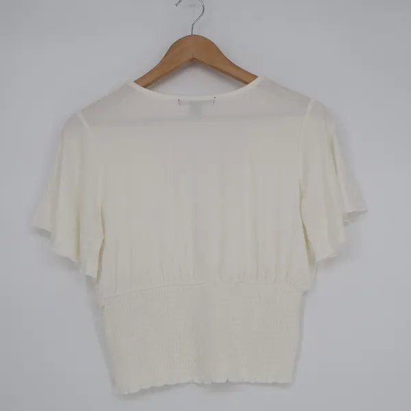 Forever 21 Crop Top Women Large Ivory Smocked Stretch Ruffle Sleeve Button Front - Image 4