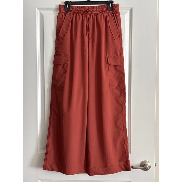 Old Navy Rust Orange StretchTech Quick Dry Wide Leg Cargo Pants Small - Image 3