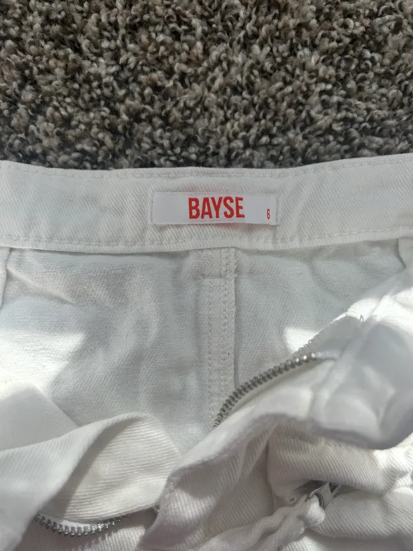 Revolve White mini skirt - Image 3