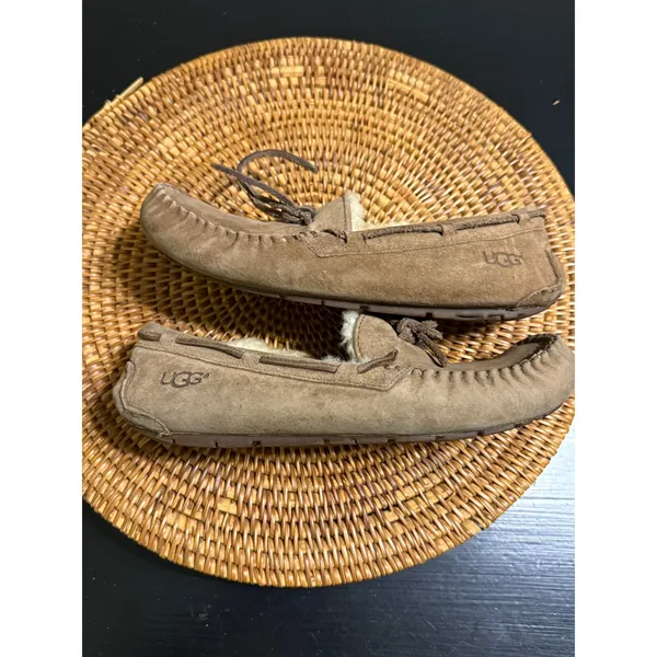 UGG Dakota Chestnut Suede Moccasin Slippers Womens 7‎ Brown Wool Lined 5612 - Image 7
