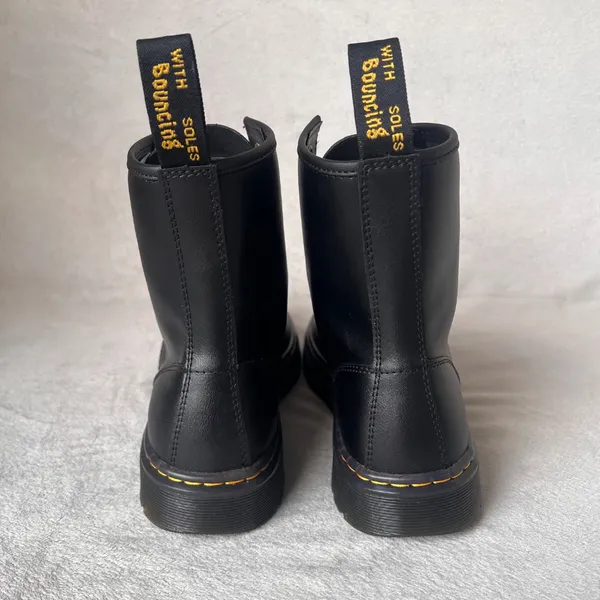 Dr Martens Boots Unisex Black Combat Smooth Leather Lace Up Shoes Sz 10W / 9M - Image 5