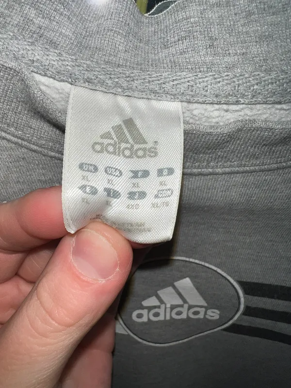Adidas Vintage Sweatshirt - Image 2