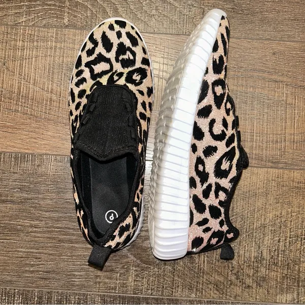 Animal Print Tennis Shoes Size 8 - Image 9