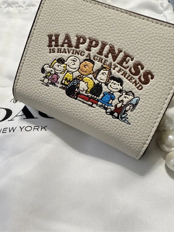 New Coach x Peanuts 2025 Snap Wallet Happiness Charlie Brown Gang - Image 4