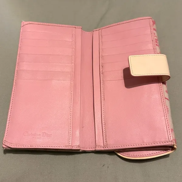 Pink Dior Lmtd Edition - Image 12