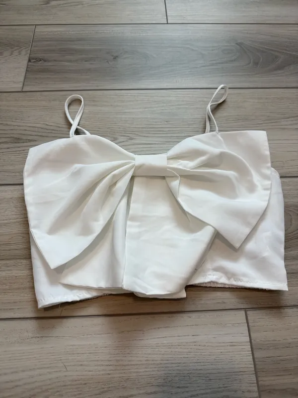 SHEIN Prive Big Bow Front Smocked Back Cami - Image 2