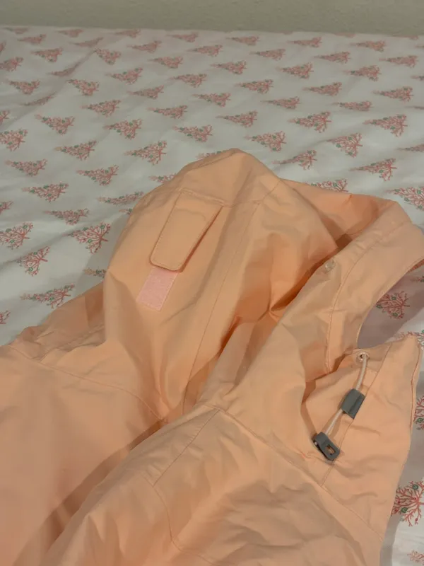 Columbia Ski Jacket - Image 10