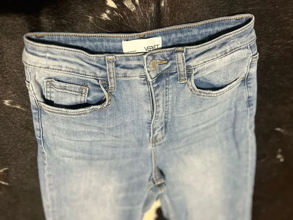 Vervet Jeans - Image 2
