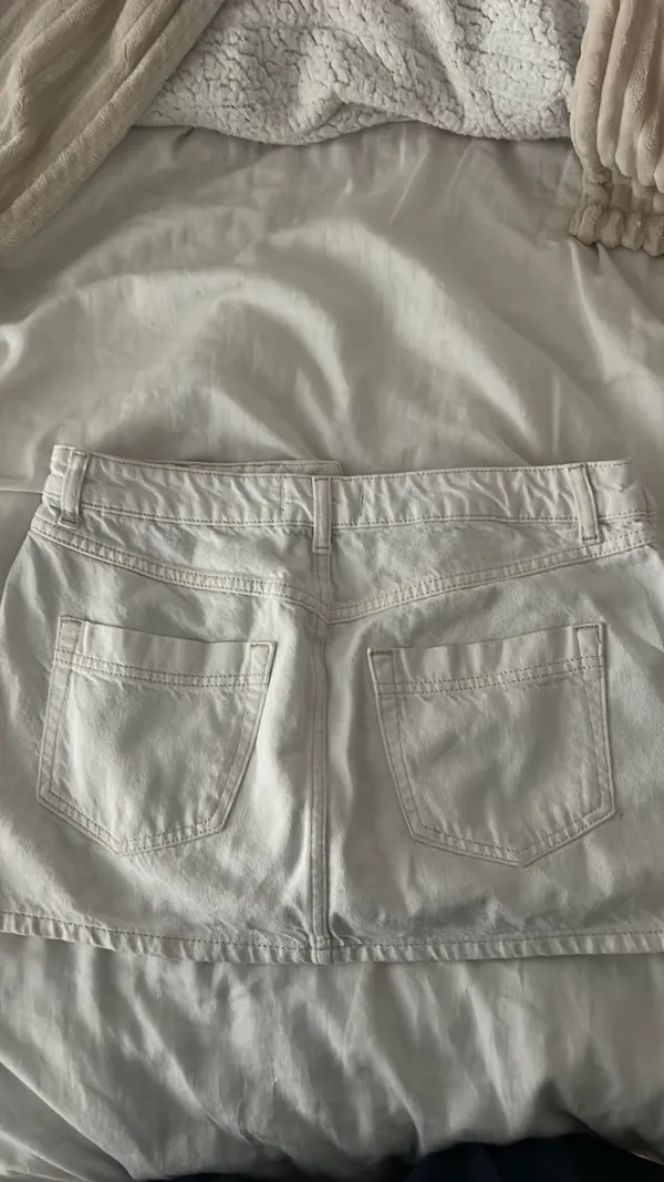 Super cute Free people white jean skirt - Image 3