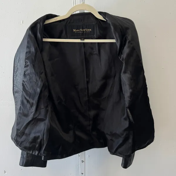 Vintage Andrew Marc NY Genuine‎ Leather Women's Jacket Zip Front Collared Small Black - Image 10