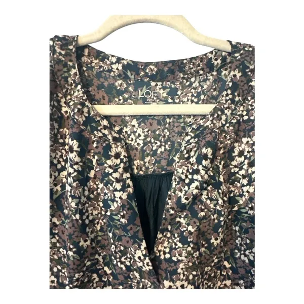 Loft Floral Print‎ Split V Neck Sleeveless Blouse, XL - Image 2