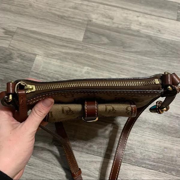 Dooney & Bourke Leather and Canvas Crossbody Signature/Logo Purse - Image 12