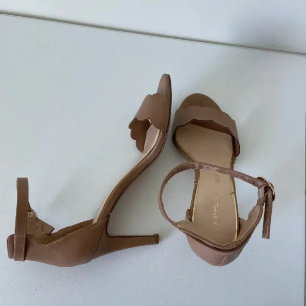 X-Appeal women’s Daire scalloped tan ankle strap‎ heels — size 10 - Image 4