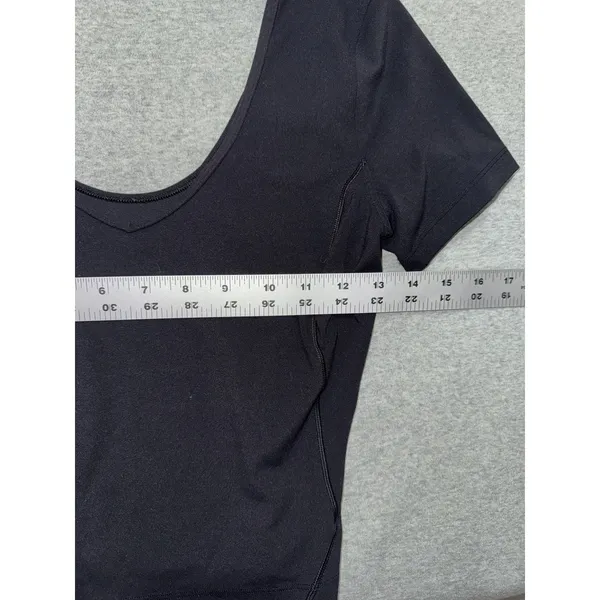 Lululemon Women's Align Tee Black Slim Fit Cropped Length Nulu Size 4 - Image 5