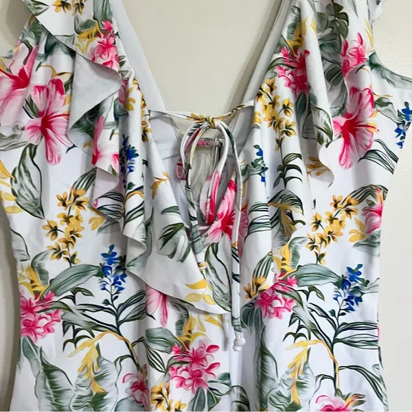 One Piece‎ Floral Swimsuit V-Neck Ruffle Tie Back Size Large NWT - Image 4