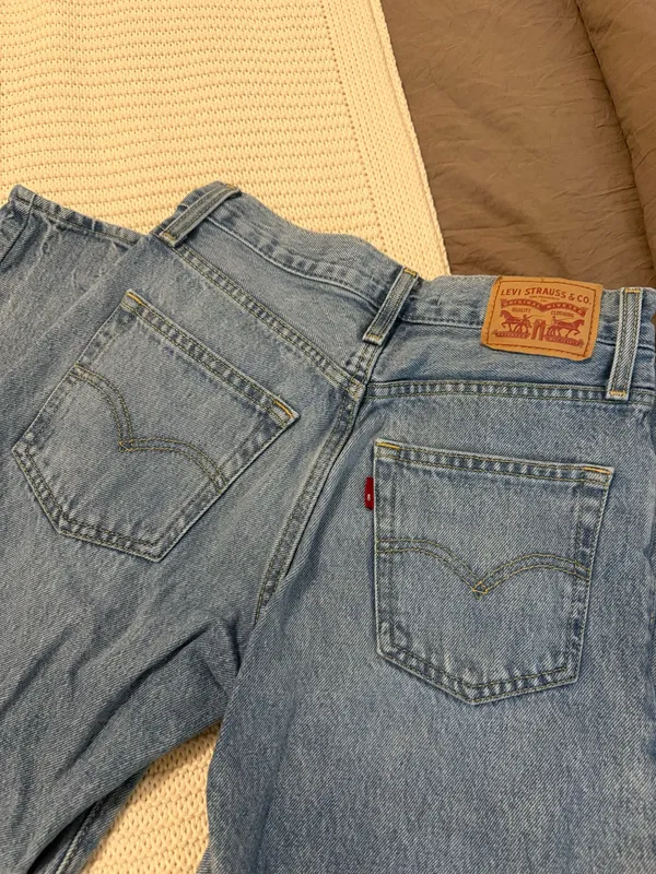Levi’s Baggy Jeans - Image 2