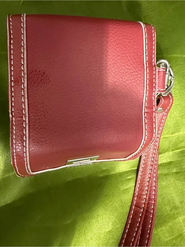 Furla Vituri Red Leather Wristlet with White Interior Imperfections - Image 4