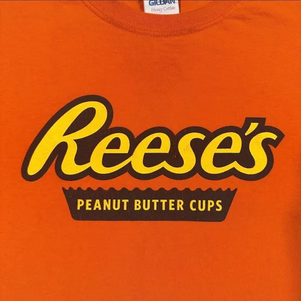 Gildan vintage 90s reese’s peanut butter cups cropped graphic tee orange - Image 7