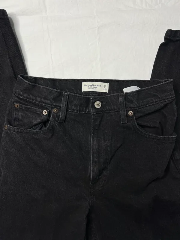 Abercrombie Ultra High Rise The 90’s Straight 27/4 High-Waisted Black Denim Jeans - Image 2