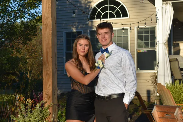Prom/Homecoming dress Black Size 4 - Image 2
