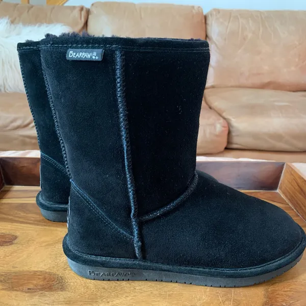 BearPaw Black Winter Sherpa Suede Boots - Image 7